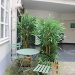 Comfortable Cocoon Close To Montmartre