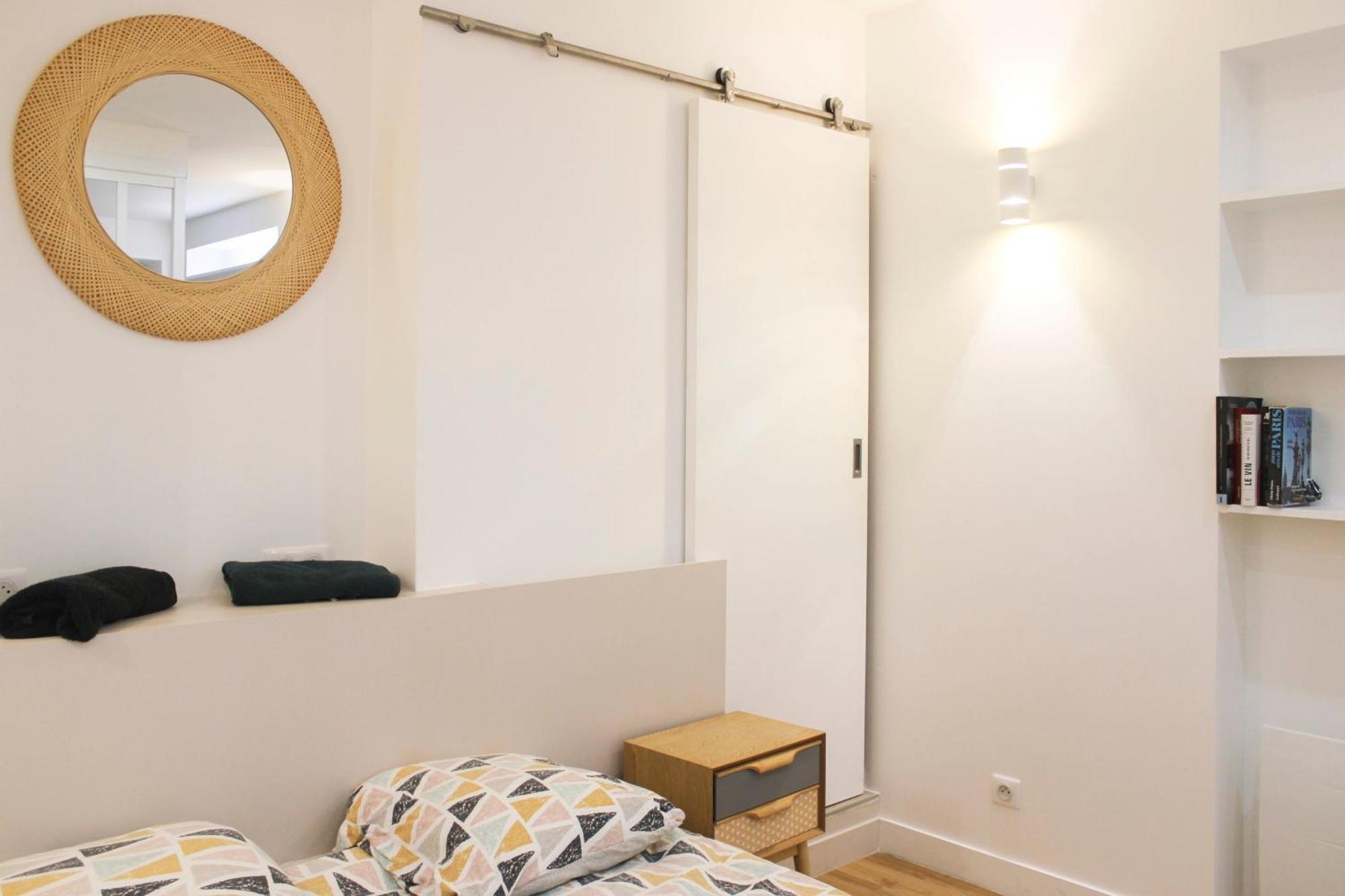 Comfortable Cocoon Close To Montmartre Appartamento Parigi